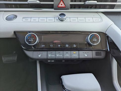 New 2026 Hyundai Elantra Limited image 20