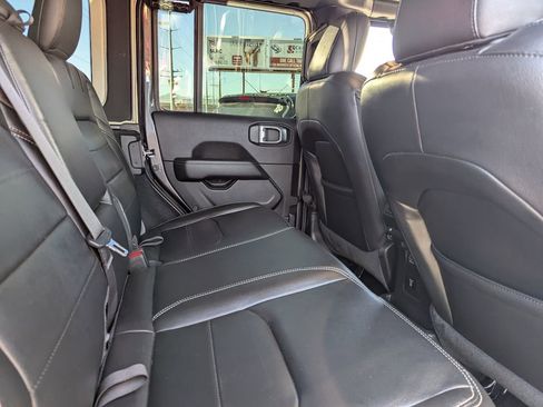 Used 2021 Jeep Wrangler Unlimited Sahara AWD/4WD image 32
