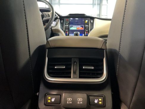 Used 2022 Subaru Outback Limited XT image 7