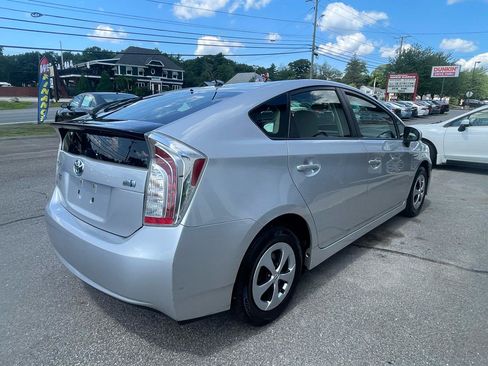 Used 2014 Toyota Prius Two FWD image 4