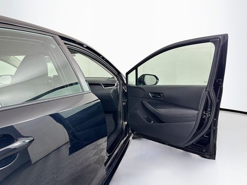 Used 2024 Toyota Corolla LE FWD image 29