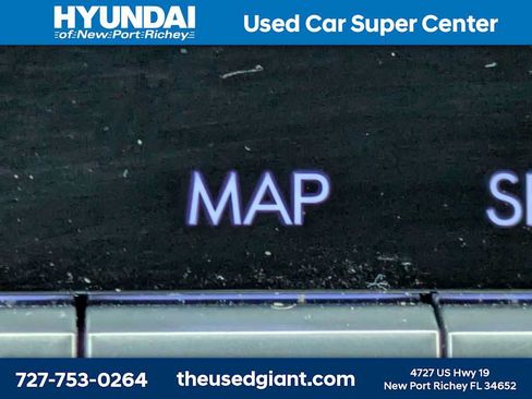 Used 2025 Hyundai Santa Fe SEL FWD image 28