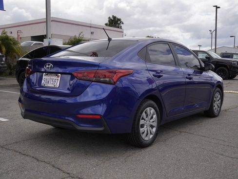 Used 2022 Hyundai Accent SE FWD image 4