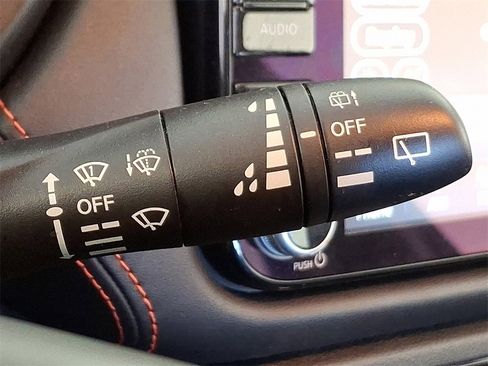 Used 2023 Nissan Kicks SR w/ SR Premium Package image 29