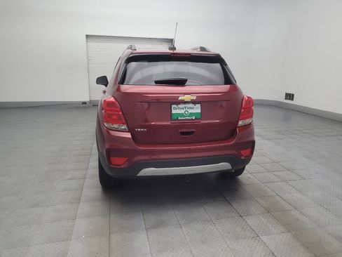 Used 2021 Chevrolet Trax LT w/ Driver Confidence Package FWD image 6