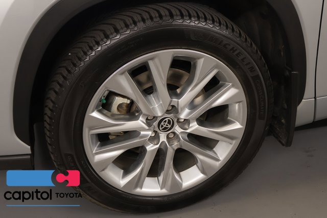 Used 2022 Toyota Highlander Limited AWD/4WD image 7