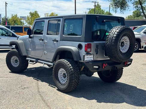 Used 2015 Jeep Wrangler Unlimited Rubicon w/ Connectivity Group AWD/4WD image 5