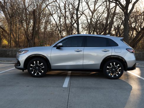 Used 2026 Honda HR-V EX-L image 6