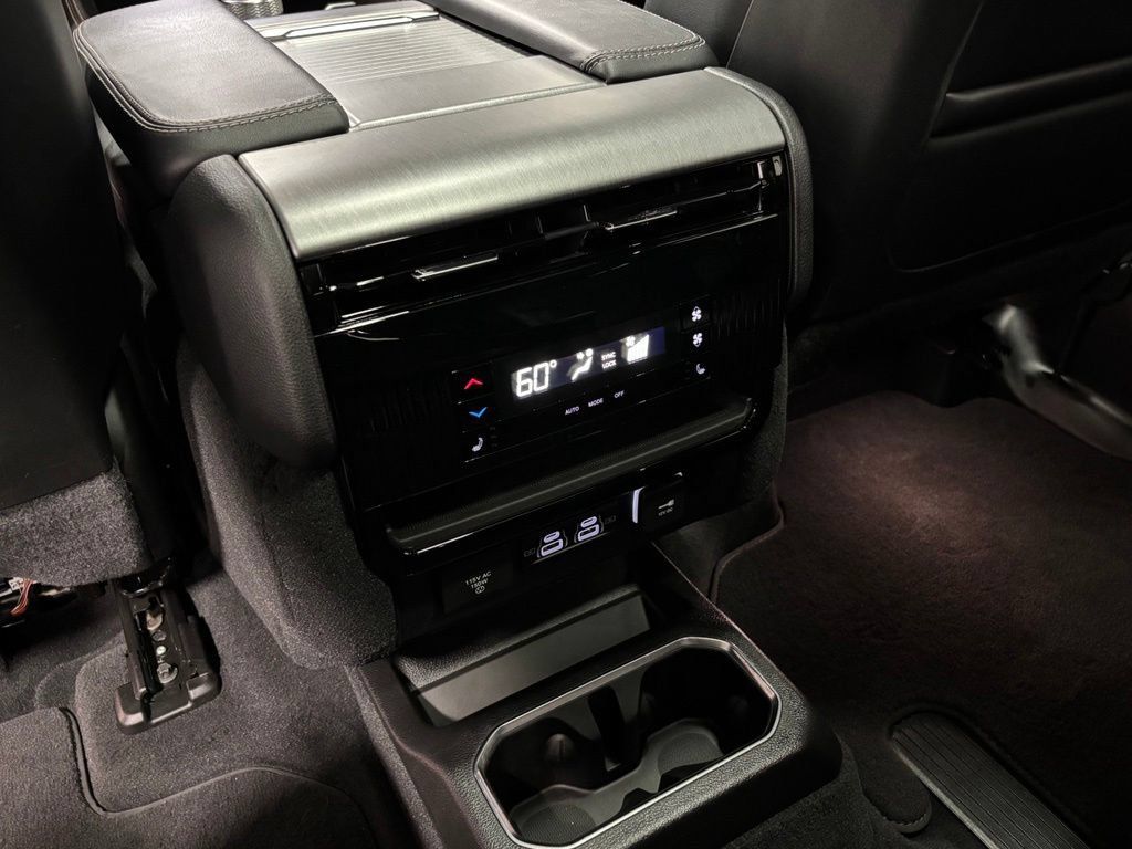 Used 2026 Jeep Grand Wagoneer L Limited AWD/4WD image 50