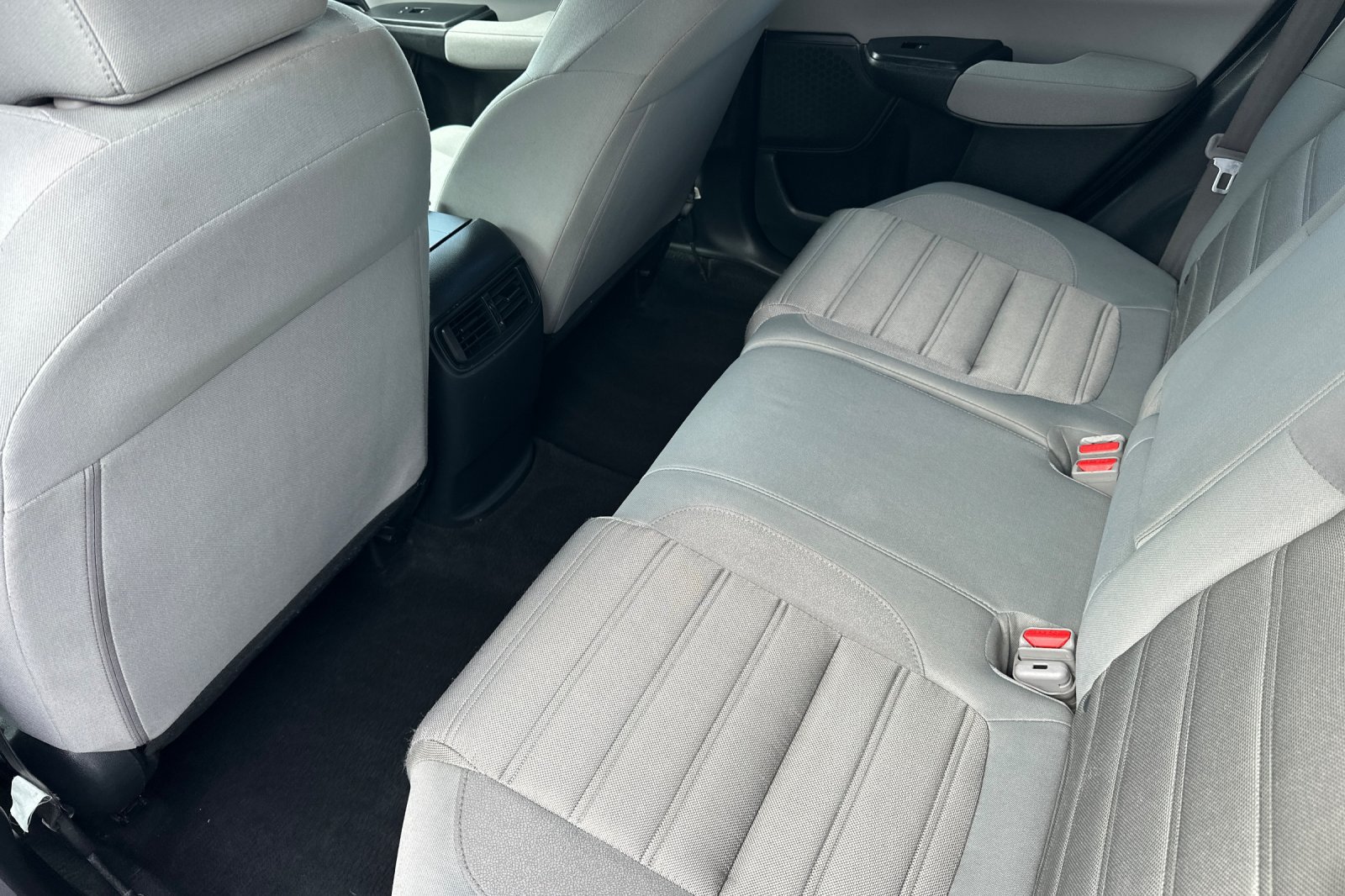 Used 2018 Honda CR-V LX image 11