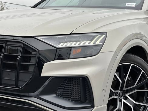 Used 2020 Audi SQ8 Prestige w/ Prestige Package image 3