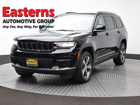 Used 2023 Jeep Grand Cherokee L Limited w/ Luxury Tech Group II AWD/4WD image 1