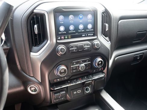 Used 2021 Chevrolet Silverado 1500 LT Trail Boss w/ Bed Protection Package AWD/4WD image 3