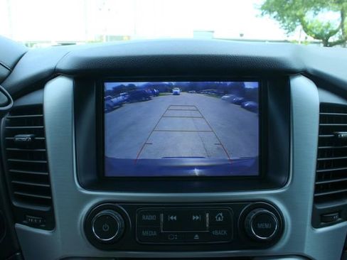 Used 2019 GMC Yukon SLT w/ Open Road Package AWD/4WD image 22