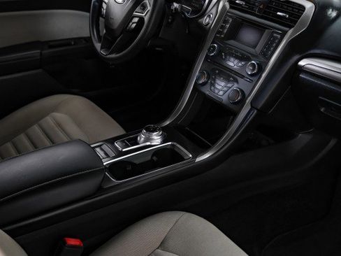 Used 2017 Ford Fusion S image 21