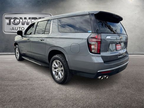 Used 2022 Chevrolet Suburban Premier image 6