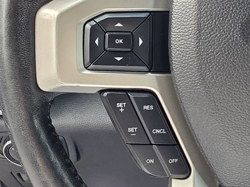 Used 2018 Ford F250 Lariat w/ Lariat Ultimate Package AWD/4WD image 21