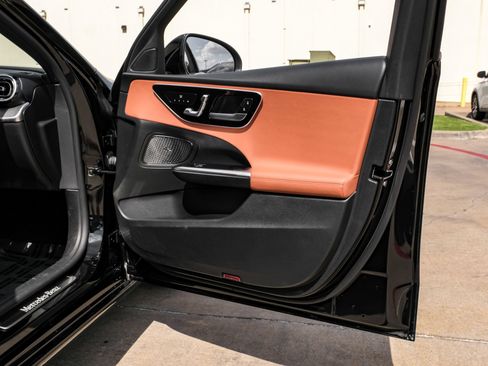 Used 2022 Mercedes-Benz C 300 Sedan w/ Exclusive Trim Package image 48