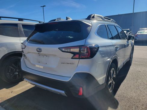 Certified 2021 Subaru Outback Limited image 6