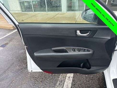 Used 2019 Kia Optima S w/ S Panoramic Sunroof Package image 18