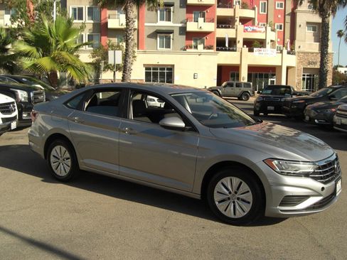 Used 2020 Volkswagen Jetta S w/ Driver Assistance Package FWD image 12