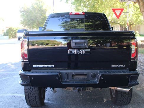 Used 2018 GMC Sierra 1500 Denali w/ Denali Ultimate Package image 5