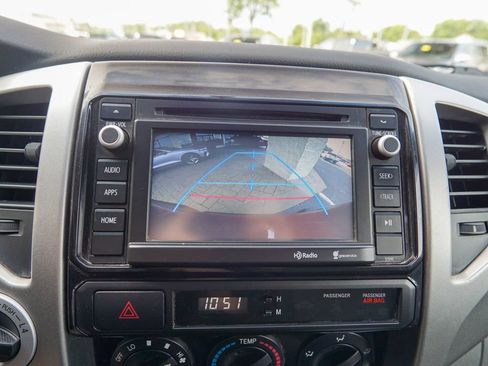 Used 2014 Toyota Tacoma 4x4 Double Cab w/ TRD Sport Package image 21