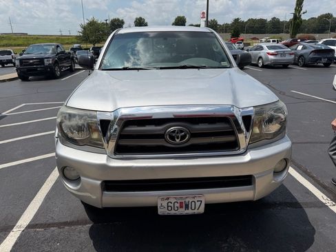 Used 2009 Toyota Tacoma 4x4 Access Cab V6 image 2