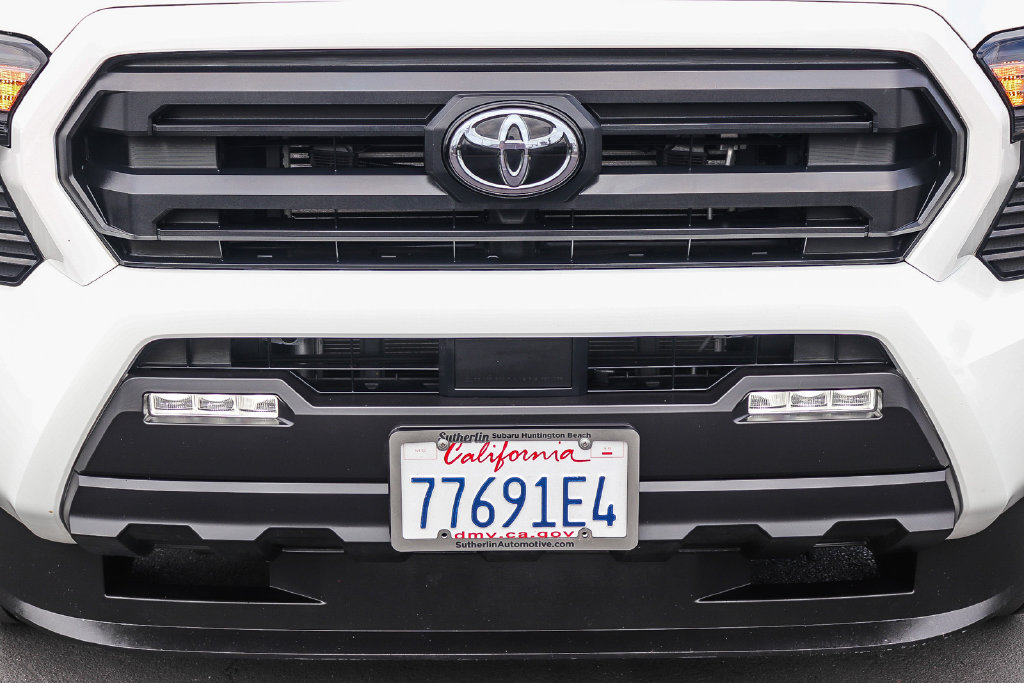 Used 2025 Toyota Tacoma SR5 RWD image 11
