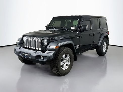 Used 2018 Jeep Wrangler Unlimited Sport S image 3