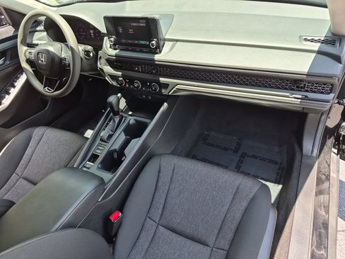 Used 2025 Honda Accord LX image 31