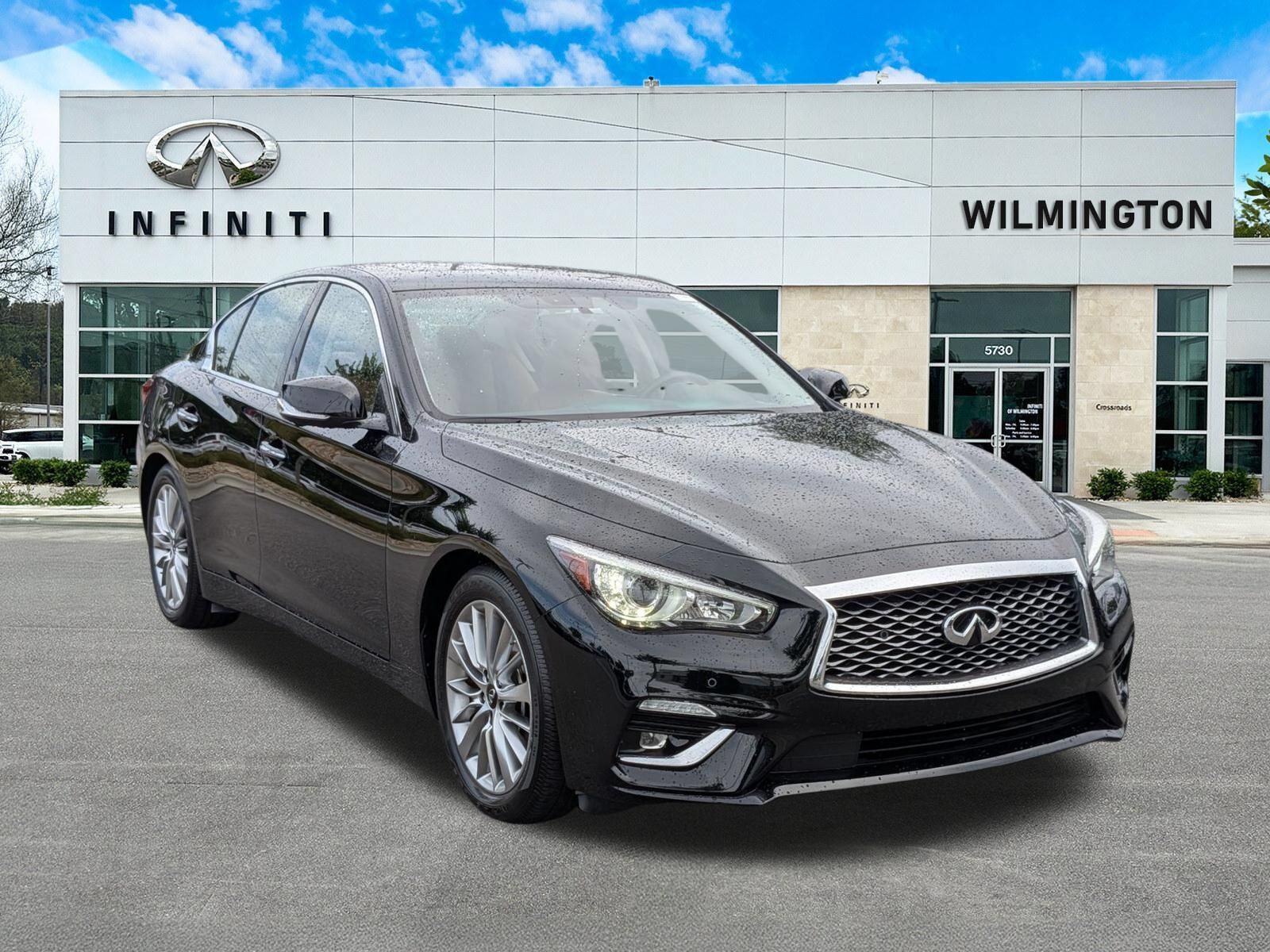 Used 2023 INFINITI Q50 Luxe w/ Cargo Package RWD image 1