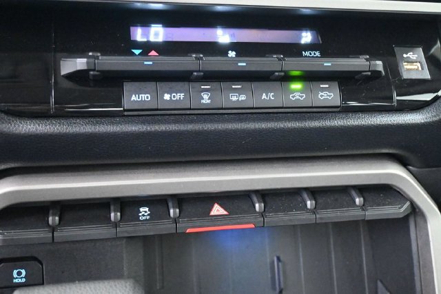 Used 2022 Toyota Tundra SR5 RWD image 11