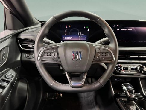 Used 2024 Buick Envista Sport Touring w/ Convenience I Package image 12