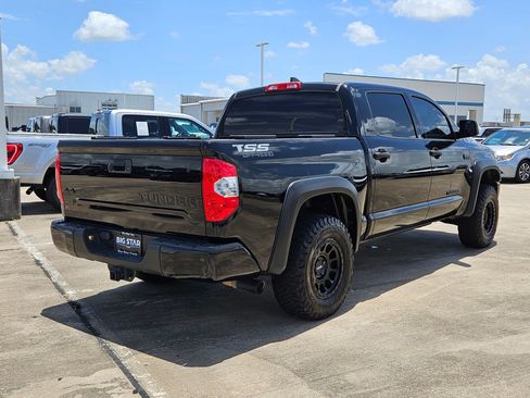 Used 2020 Toyota Tundra SR5 w/ SR5 Upgrade Package AWD/4WD image 3