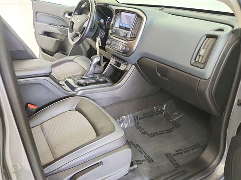 Used 2022 Chevrolet Colorado Z71 w/ Trail Boss Package AWD/4WD image 34