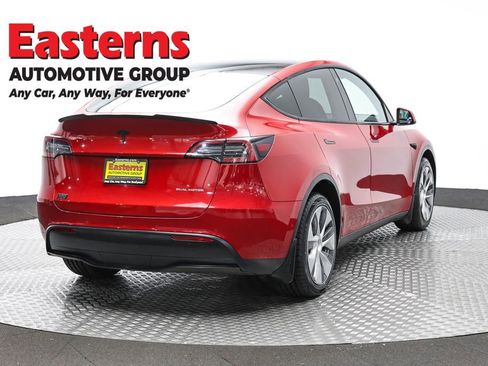 Used 2022 Tesla Model Y Long Range image 5