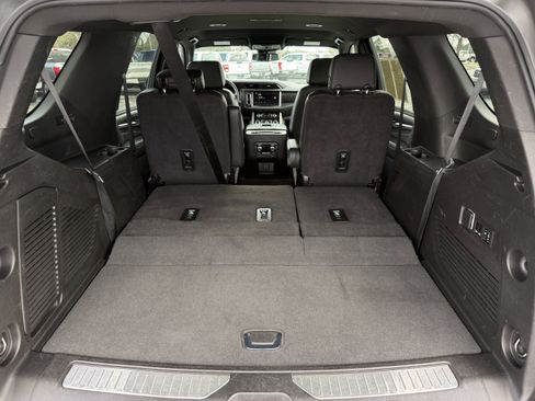 Used 2023 GMC Yukon Denali image 40