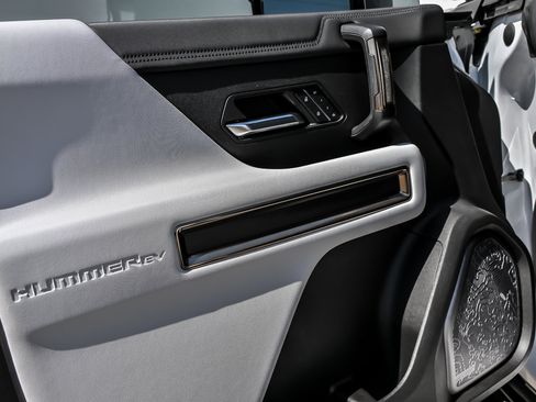 Used 2022 GMC Hummer EV Edition 1 w/ LPO, Illumination Package AWD/4WD image 19