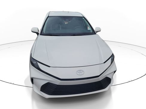 Used 2025 Toyota Camry LE FWD image 2