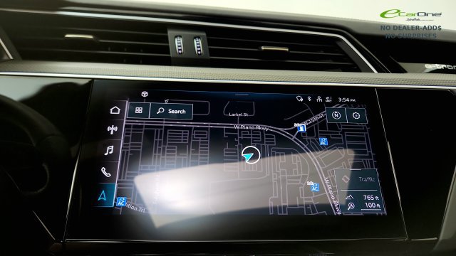 Used 2024 Audi Q8 e-tron Premium AWD/4WD image 58