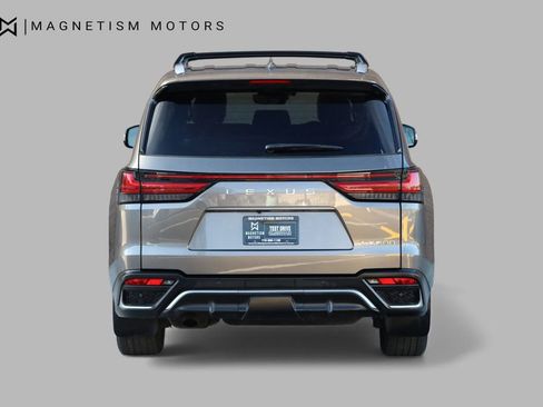 Used 2023 Lexus LX 600 F Sport image 8