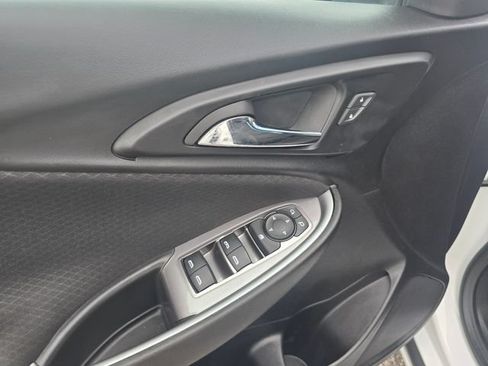 Used 2024 Chevrolet Malibu LT FWD image 12