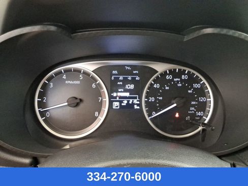 Used 2025 Nissan Versa S w/ Trunk Package image 10