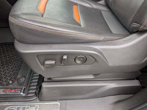 Used 2023 GMC Sierra 1500 AT4 w/ AT4 Premium Package AWD/4WD image 13