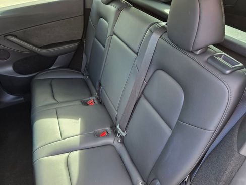 Used 2023 Tesla Model Y Long Range image 16