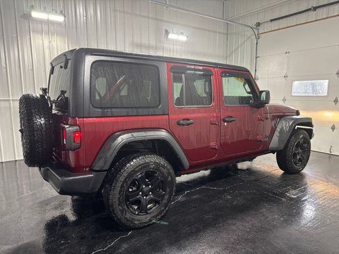 Used 2021 Jeep Wrangler Unlimited Sport AWD/4WD image 3