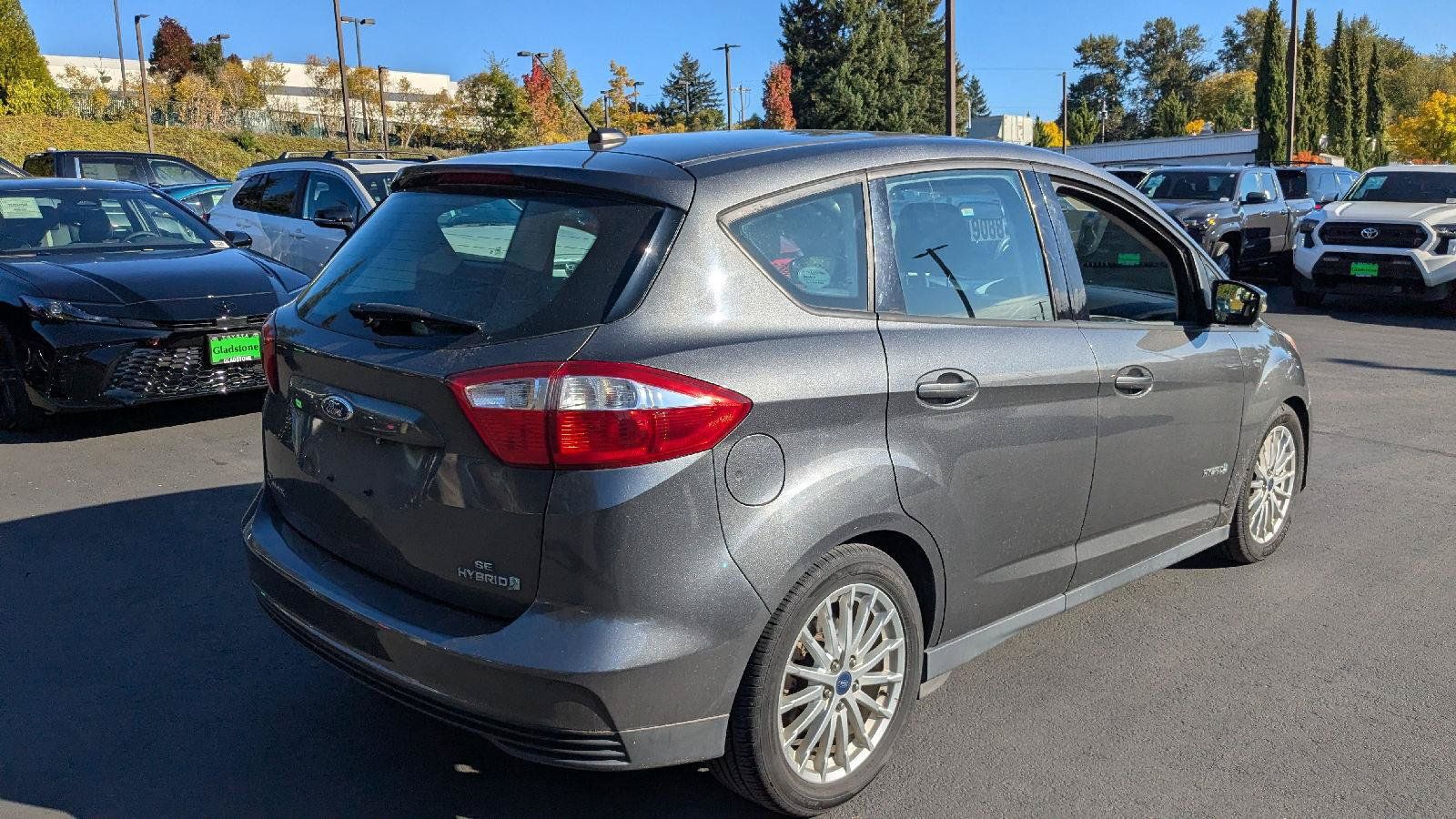 Used 2015 Ford C-MAX SE w/ Winter Package FWD image 4