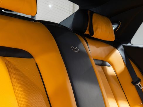 Used 2022 Rolls-Royce Ghost Black Badge image 11