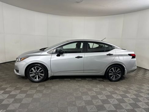 Used 2024 Nissan Versa S w/ S Plus Package image 6
